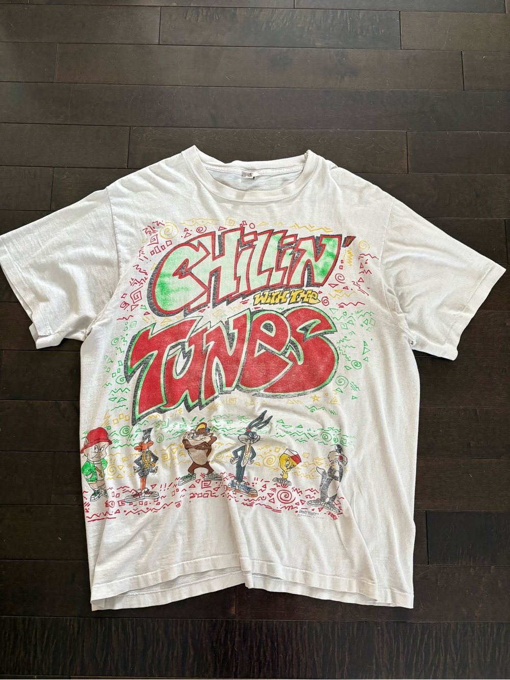 Vintage 90s looney tunes White 'Chillin' with the Tunes' Graphic Tee